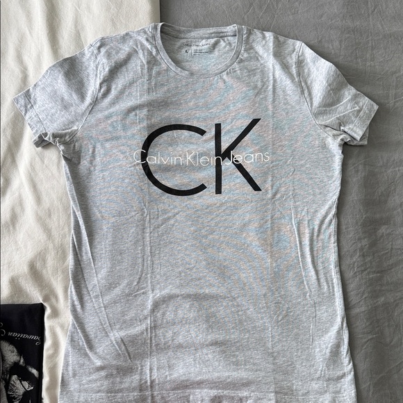 Calvin Klein Jeans Charcoal Logo T-Shirt | USA Large - L - Picture 2 of 6